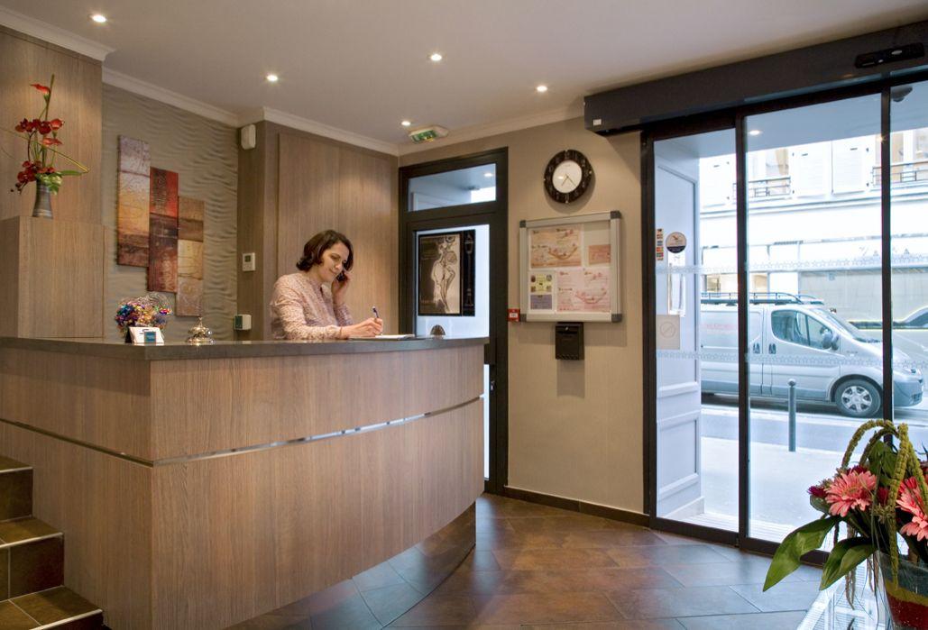 Hotel Saphir Grenelle 3*